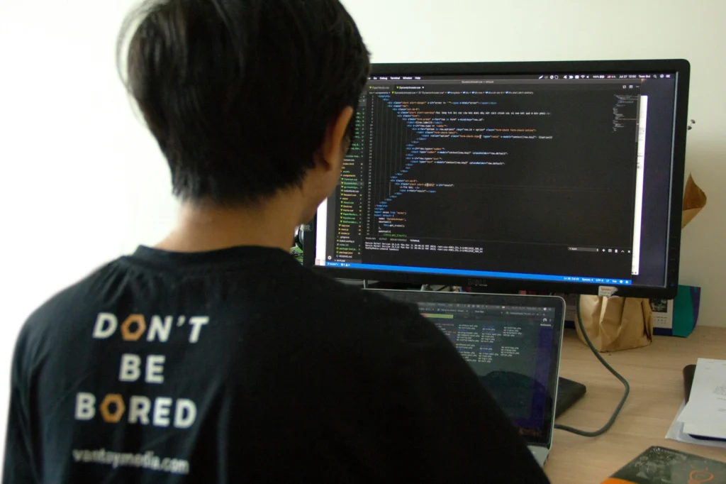 What is Data Science and Why is it Important? 2 van tay media S2 AKdWQoQ unsplash 1